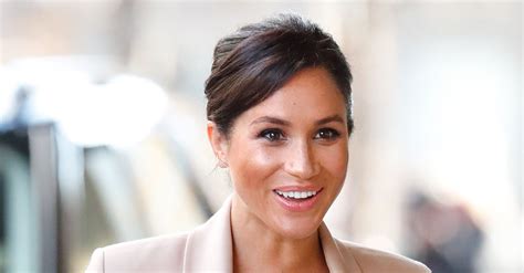 meghan markle writes sweet messages on bananas for bristol