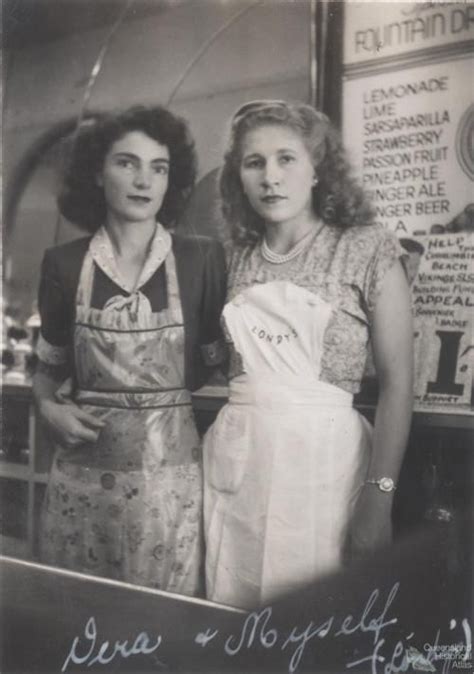 vintage photograph ~ ~ waitresses at londy s café ipswich c 1949 vintage photography