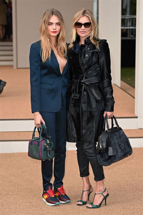 cara delevingne and kate moss at burberry spring 2015 cara delevingne and kate moss wear burberry