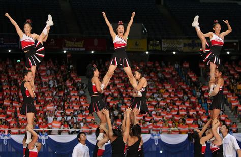 japanese cheerleaders defy gravity cheerleading cheers zimbio