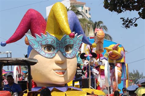 carnaval de veracruz  costara  mdp comite cronica del poder