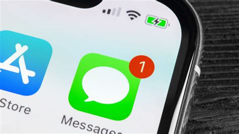 ready  chat      messages features  ios  pcmag