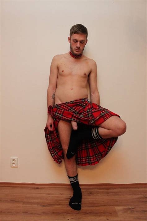 Fuck Yeah… Look Whats Under That Kilt Daily Squirt