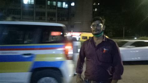 oshiwara police raids at just wellness spa in adarsh nagar andheri