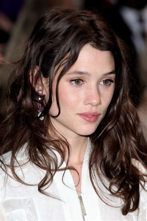 celebrity pics astrid bergès frisbey