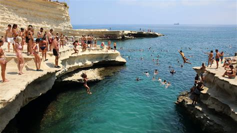 beautiful beaches  show  malta offers     med