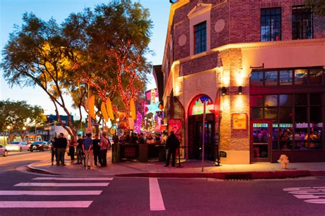 Lgbtq Culture In West Hollywood Lgbtq Hollywood Bars And Clubs