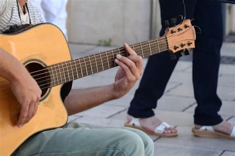 kunci gitar lagu viral ajarkan   tuk melupakanmu arvian dwi