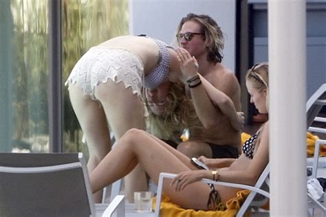 ellie goulding fappening naked body parts of celebrities
