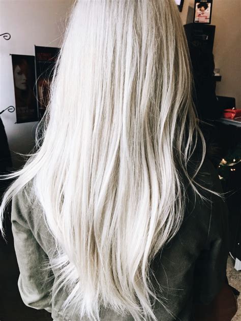 Pin By Shaylyn Suttles On You Ve Got Style Long Platinum Blonde Long