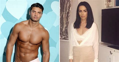 Love Island S Mike Had Sex Session Interrupted By Three Fans Who