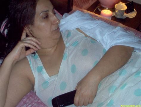 hot mallu desi indian aunty sms chat phones number chubby