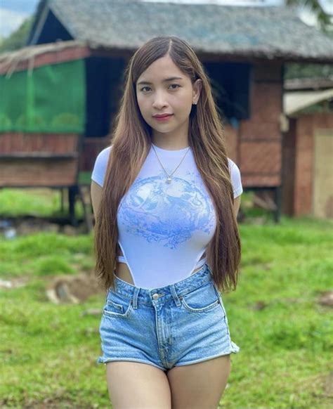 busty pinay 2busty2hide