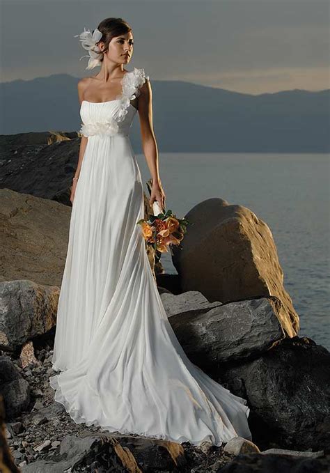 Beach Style Wedding Dresses Blogs Avenue