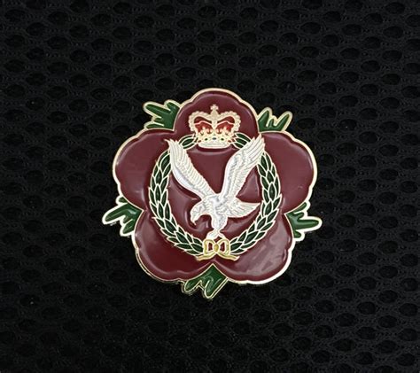 army air corps aac flower  remembrance lapel pin british army infantry regimental pin