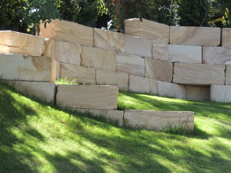 grade sandstone retaining wall blocks helidon