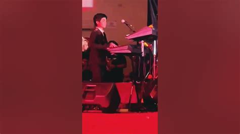 Wow Keren Bapak Bapak Nyanyi Telanjang Dada Pargotong Concert