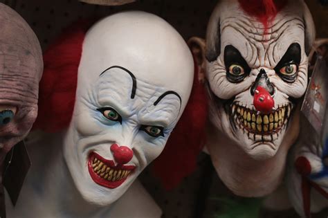 clown costumes banned from some school halloween celebrations