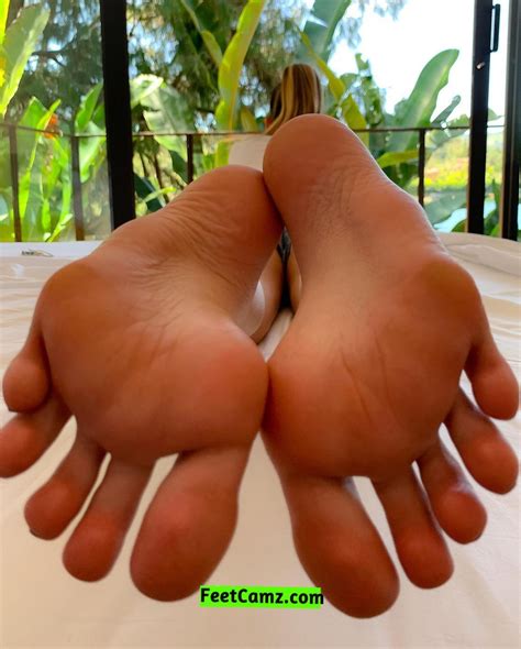 feet fetish photoshoot with my feet goddess natalie