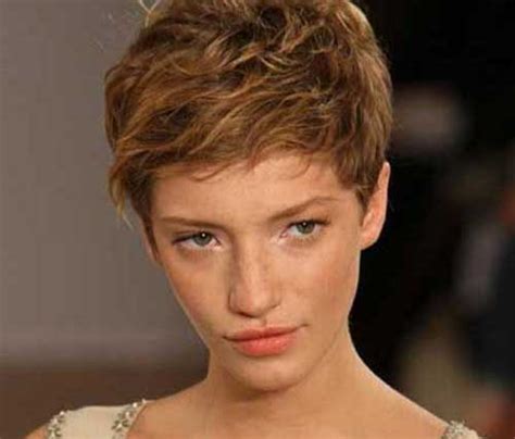 25 super pixie haircuts for wavy hair short hairstyles and haircuts 2018 2019