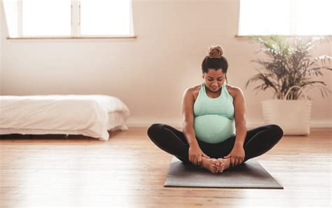 Prenatal Yoga Guide To The Do’s And Don’ts Of Your Routine