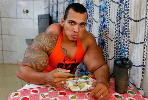 Bodybuilder Romario Dos Santos Alves Who Wanted To Be The Incredidble