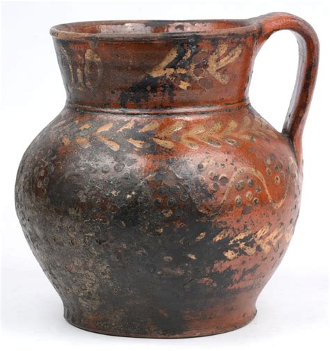 een aardewerken pot met geglazuurde beschildering vlaanderen xviie eeuw jordaens nv