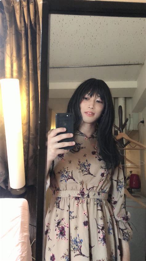 I’m A Japanese Crossdresser I M Only 160cm Tall I Want To Be Hugged