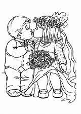 Coloriage Mariage Amoureux Colorier Bisou Hugolescargot Enfant Enregistrée Coloriages sketch template