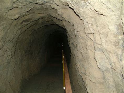 tunnel     reach  tunnel hawaii beach trip packing
