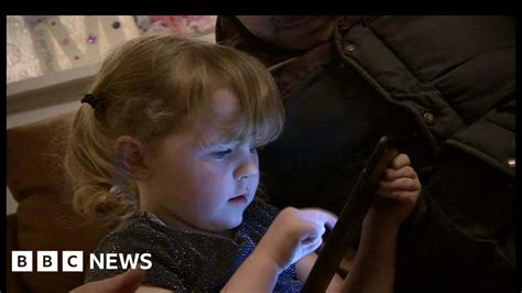 facetime girl 3 saves mum s life bbc news