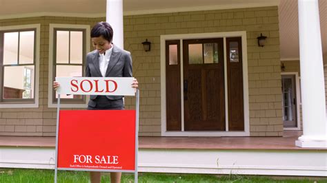 Real Estate Agents Risk Their Lives For You So You Should Do This For
