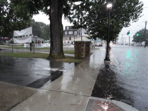 update flash flooding  downtown niantic video