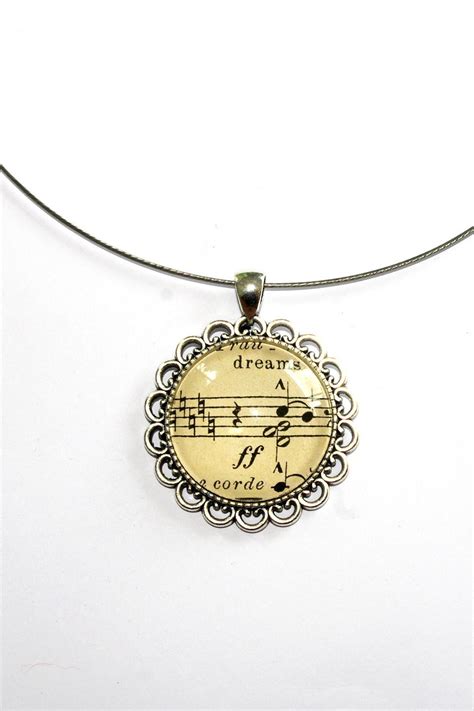 pendentif musique piece unique boucles doreille par zaza la bricole