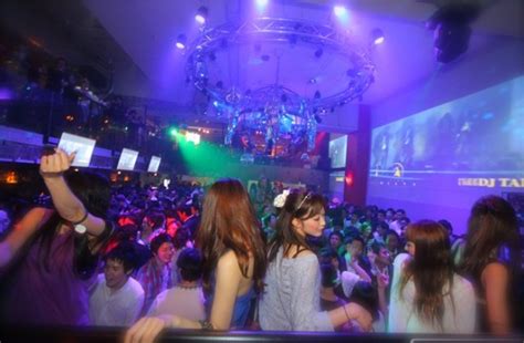 5 best nightclubs in tokyo japan triplelights by travelience