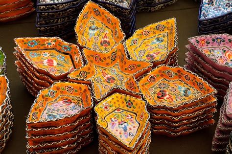 reasons  buy handmade souvenirs   travel girls