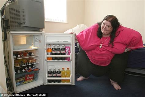 Britain S Fattest Woman Brenda Flanagan Davies Weighs 40stone Daily