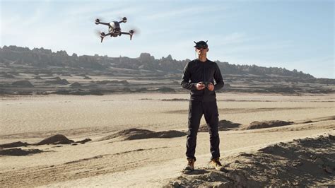 djis  fpv drone lets  pilot  flight vision goggles review geek