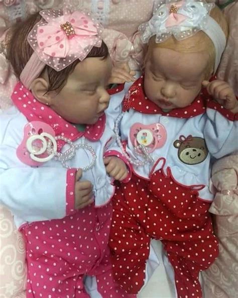 bebês reborn gêmeas super realistas com enxovais brinde elo7