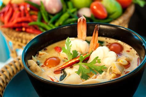 local dishes  thailand famous thai food locals love