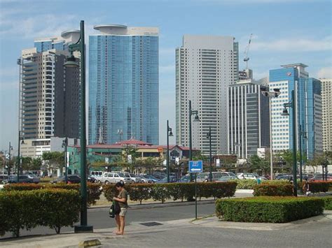 taguig city philippines travel guide