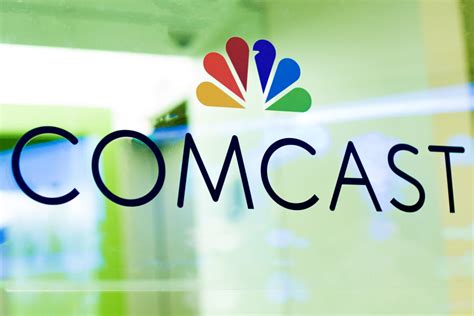 comcast announces plan  bundle wireless services  att verizon eye cable business geekwire