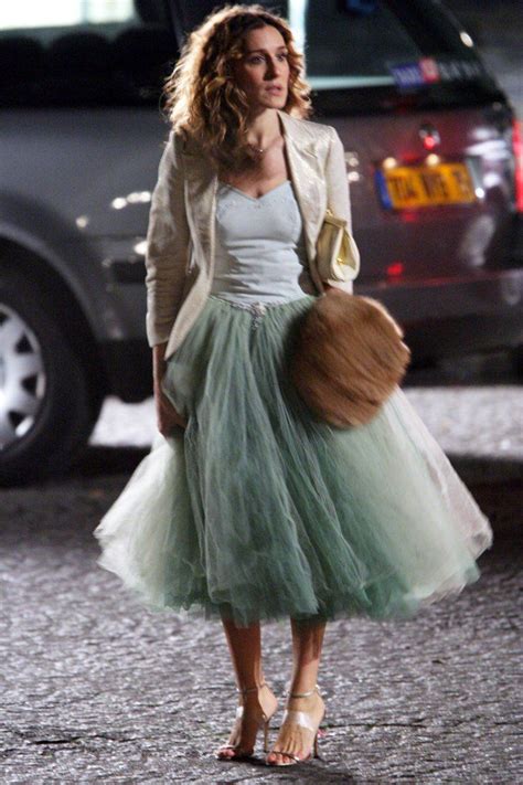 pin for later 43 style lessons we learned from carrie bradshaw when