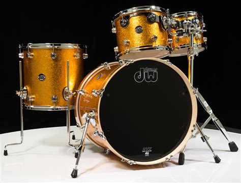 dw performance series pc gold sparkle  kick drum