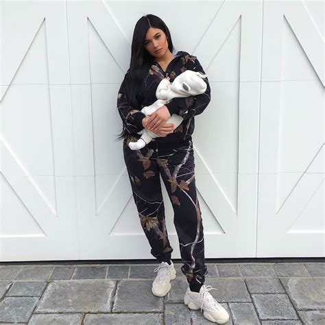 cold weather kylie jenner winter outfits