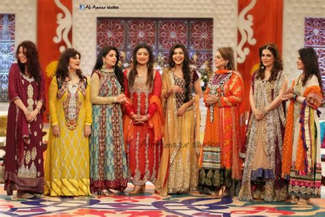 Pakistani Actress Kiran Khan Wedding Pics Watch Movies