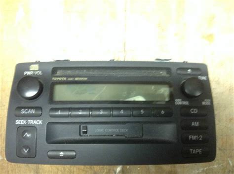 sell toyota oem fm stereo radio  cassette model    bedford  hampshire