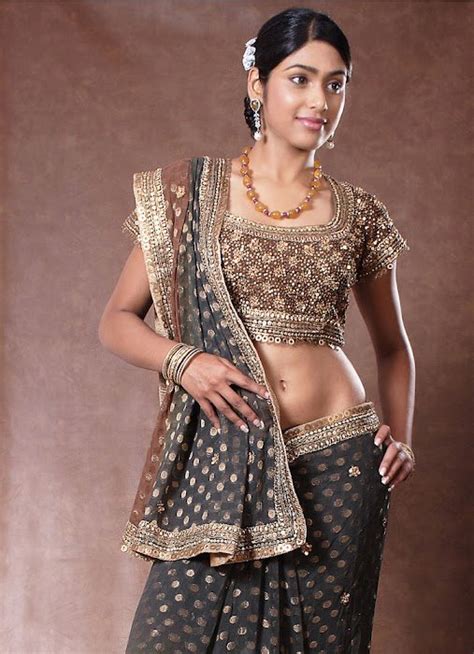 sexy saree models welcomenri