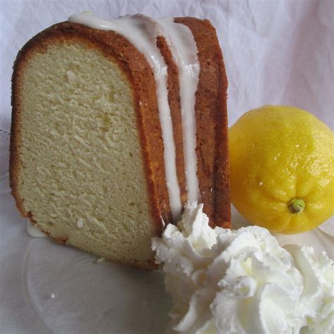easy southern lemon pound cake simply delizious baking