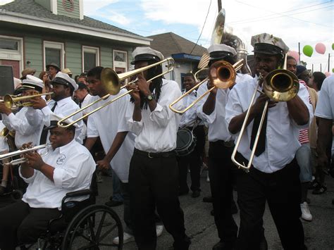 street brass bands   orleans     orleans  map